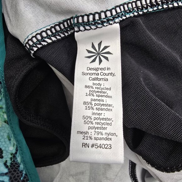 Athleta Track This Run Shorts Sz Large Lightweight Lined Athletic Nepali Teal - Picture 7 of 10